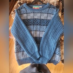 Vintage Vibrant Blue Italian Sweater Size M Unique Pattern